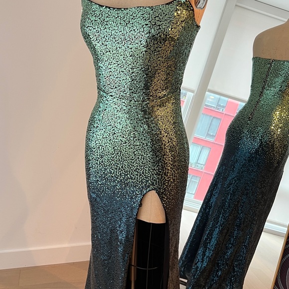 Elegant Strapless Teal Sequin Gown - Picture 5 of 5